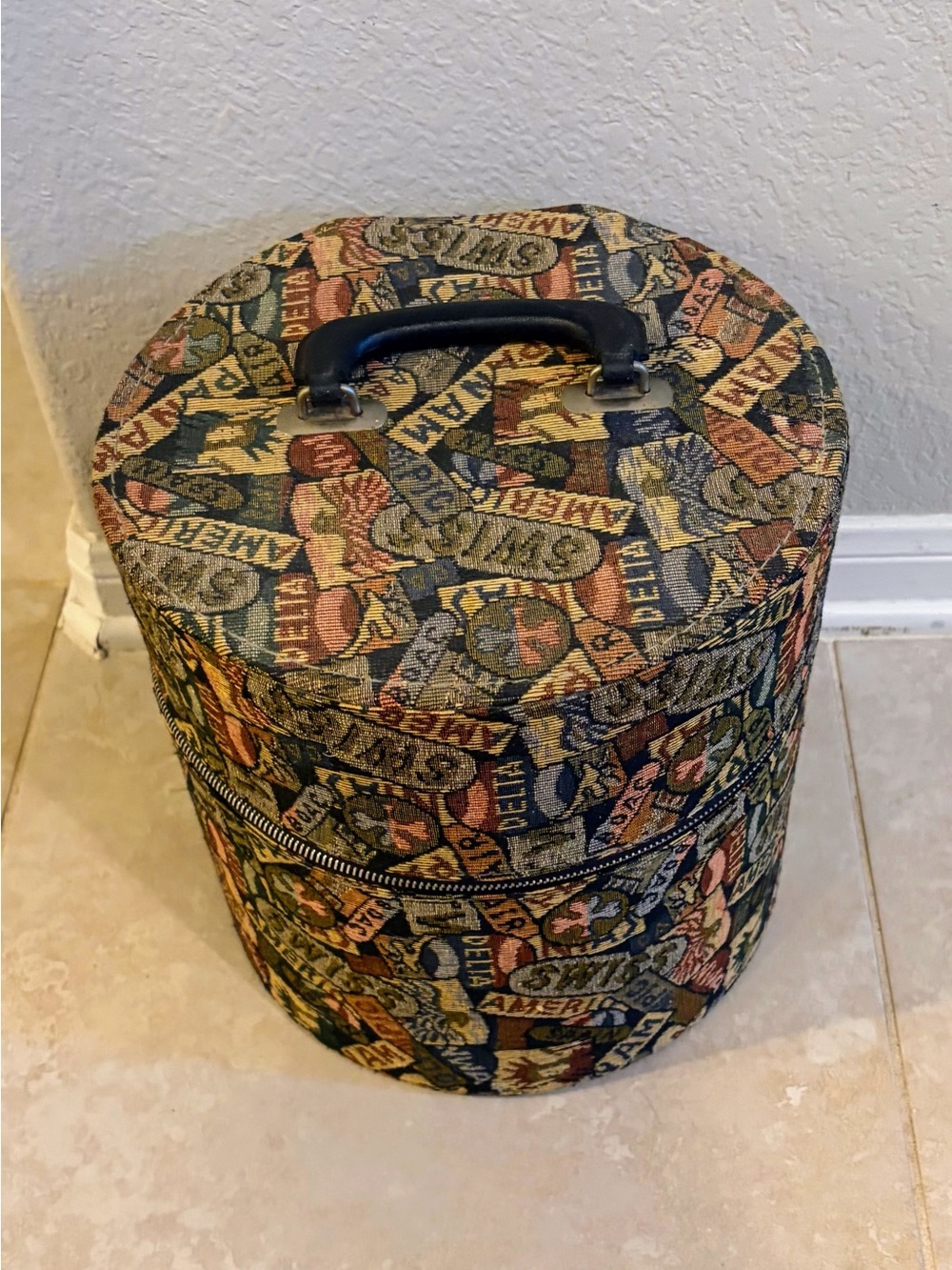 1970’s Vintage Airline Travel Case